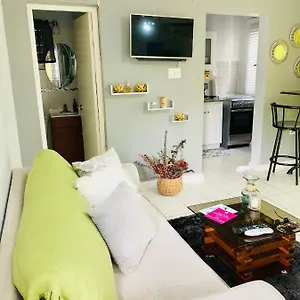  Apartment Studio 13